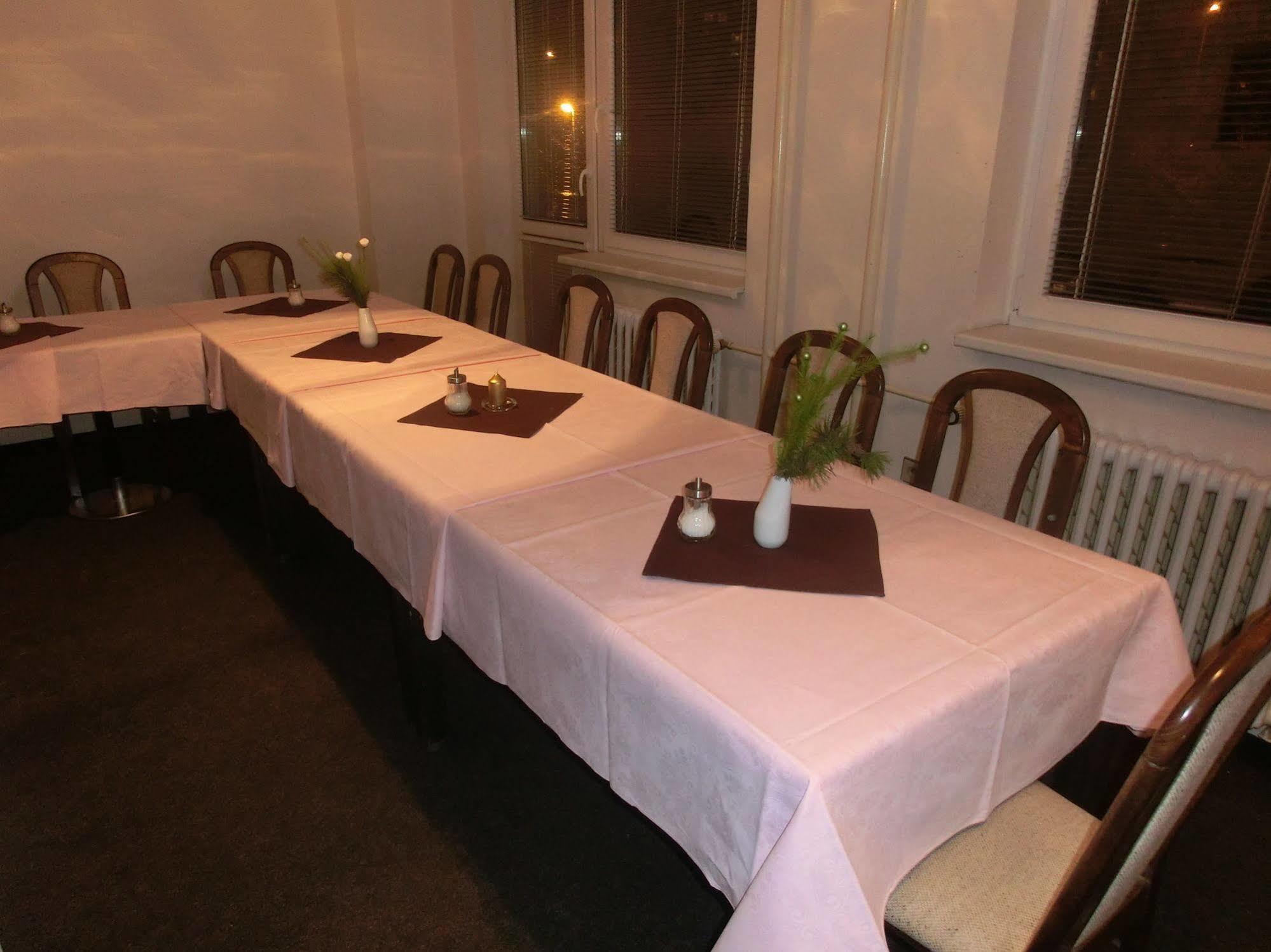 Cladich Pavilions Bed And Breakfast Aldgate Eksteriør billede